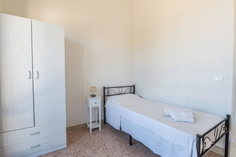 Room 3, La Finestra sul Blu, Trapani