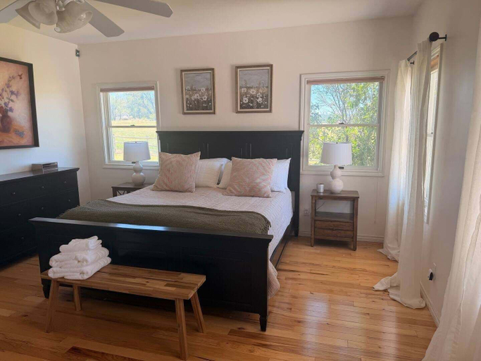 Room 2, The Gathering Place 4 Bedroom Home, Montrose