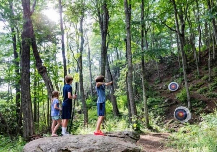 Interior 4, True Blue 92 at Eagles Nest, Avery