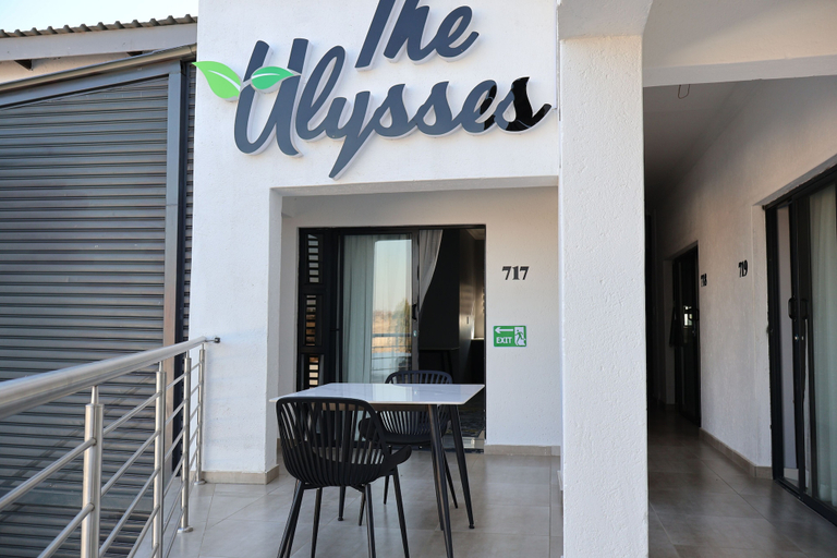 Outdoor dining 4, The Ulysses Motel, Capricorn