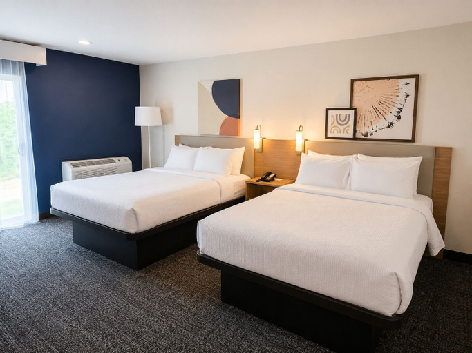 Bedroom 4, Spark by Hilton Lake George Outlets, Warren