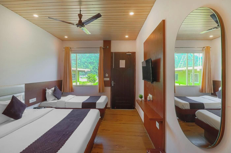 Room 3, PrideInn Luxury Resort, Garhwal