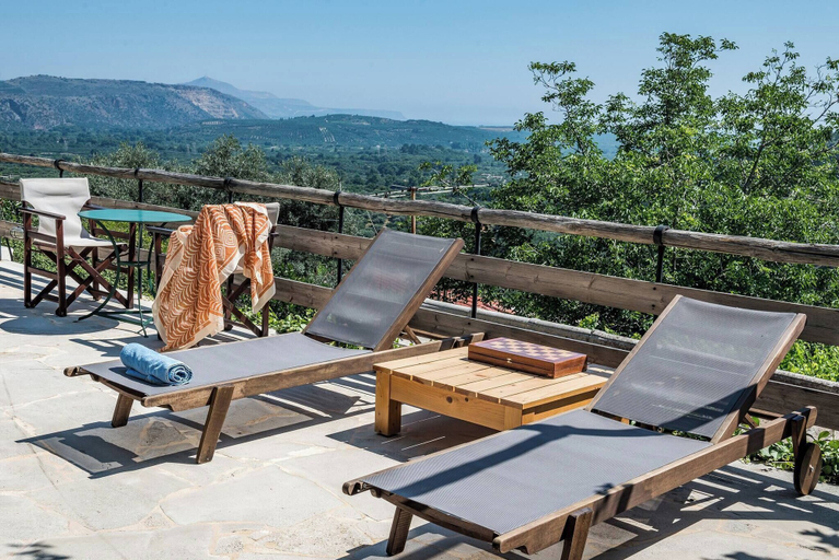 Terrace/patio 5, Kamares Boutique Suite in a Restaured Venetian Domain, Crete
