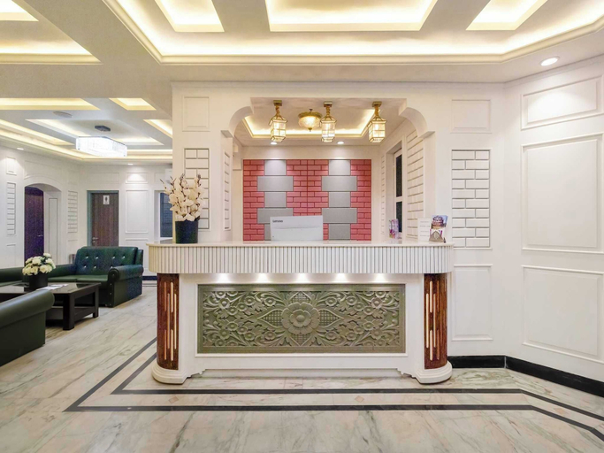 Lobby 5, Palette Hotel Cecil Srinagar, Srinagar