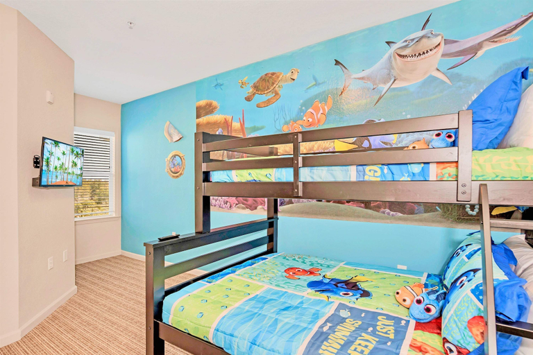 Room 3, Modern 2BR Condo w Private Patio7 min to Disney, Orange