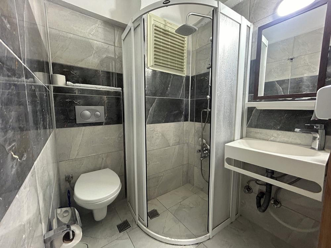 Bathroom, Yıldırım Otel, Didim