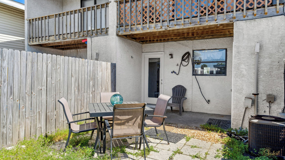 Interior 4, Sea Esta - Minutes to Beach Pet-friendly!, Bay