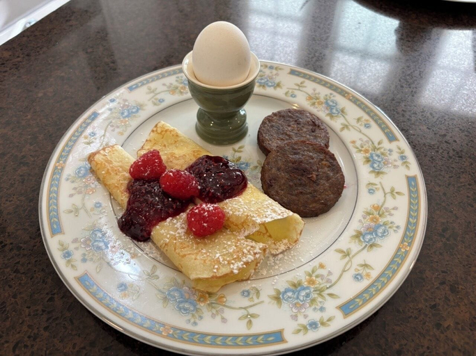 Breakfast meal 3, Bed & Breakfast on Tiffany Hill, Henderson