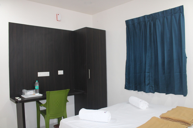 Room 3, Swamy Ramana Residency, Tiruvannamalai