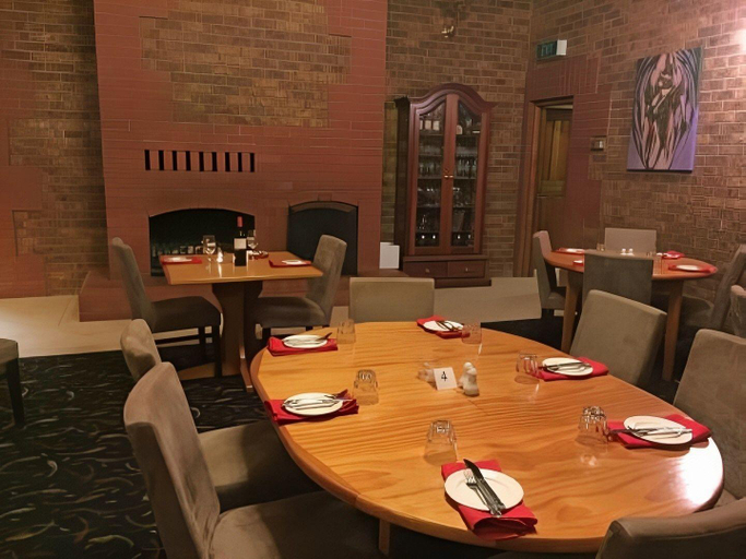 Food & Drinks 4, Coonawarra Place Motor Inn, Wattle Range - East