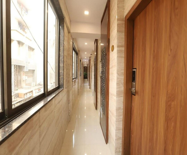 Others 4, Hotel Jodiya - Near CST, Mumbai City