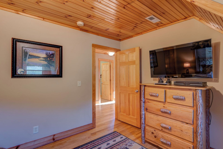 Interior 5, New River Ramble, Watauga