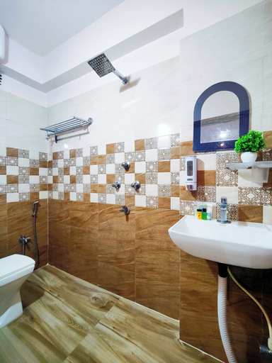 Bathroom 4, Jo'stel Hotel Prerna Inn, Birbhum