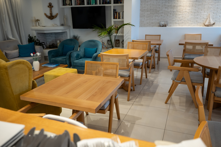 Food & Drinks 4, Polis of Naxos, South Aegean
