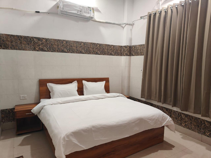 5, The Hotel Junction Palace, Aligarh