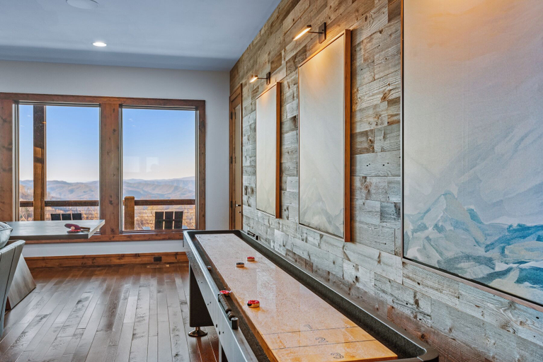 Interior 5, Altitude Adjustment at Eagles Nest, Avery