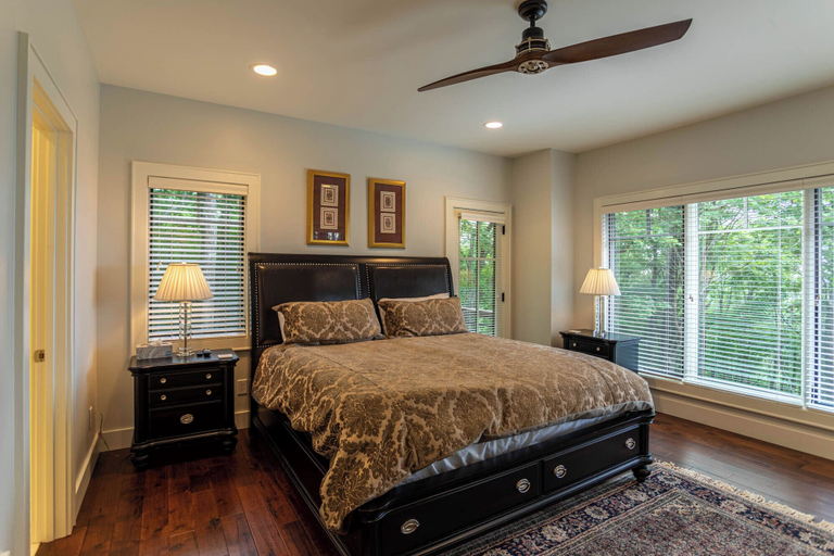 Interior 4, Longview at Eagles Nest, Avery