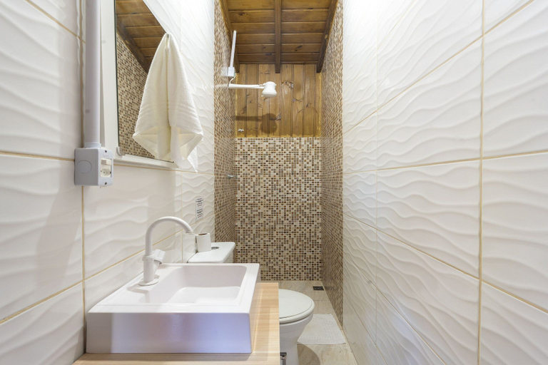 Bathroom 5, Casas Valley Design - Praia do Rosa - SC, Imbituba