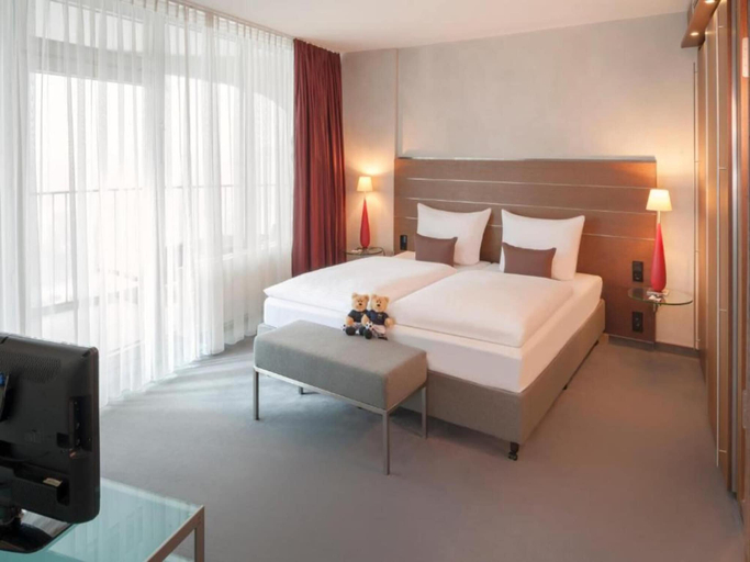 Bedroom 3, Sunday an der Kongresshalle Augsburg, Augsburg