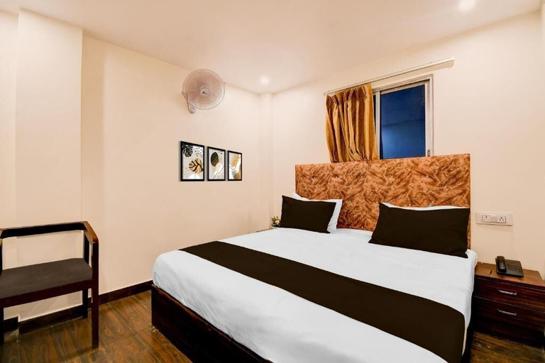 Room 4, Townhouse Civil Lines Prayagraj, Kaushambi