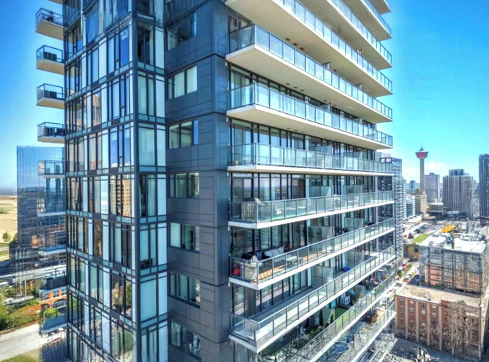 Exterior 2, Spectacular Tower View Condo w Free Parking n, Division No. 6