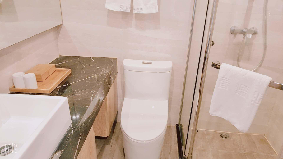 Bathroom 3, Starway Hotel Hangzhou Renhe Avenue, Hangzhou