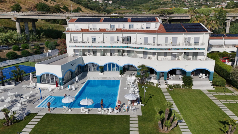 Exterior & Views 2, Hotel Poseidon, Cosenza
