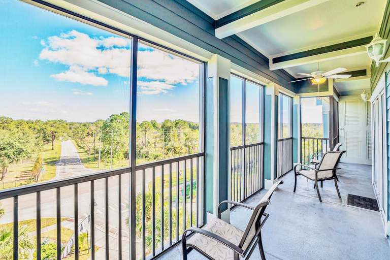Room 4, Modern 2BR Condo w Private Patio7 min to Disney, Orange