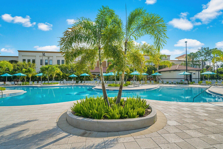 Pool 4, Vcr2-201 - 3BR Condo With Resort Access Orlando, Orange