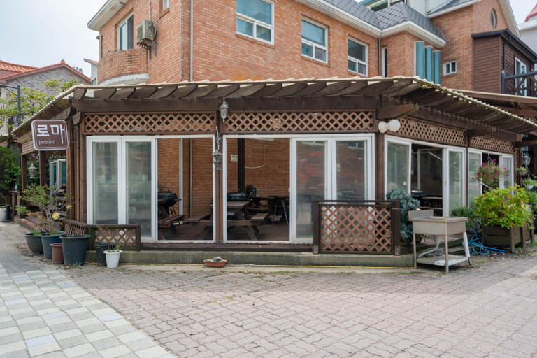 Exterior & Views 4, Boryeong Roma Pension, Boryeong