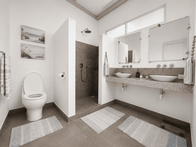Bathroom 3, Sandy Feet House, Isabela