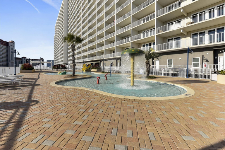 Interior 3, Laketown Wharf 835, Bay