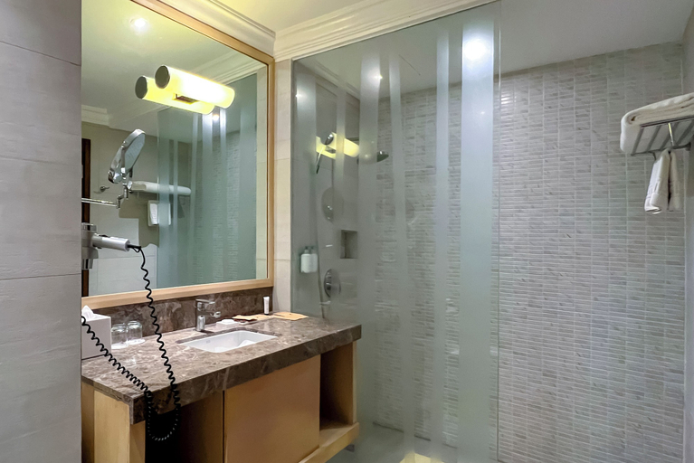 Bathroom 5, Taal Vista Hotel, Tagaytay City