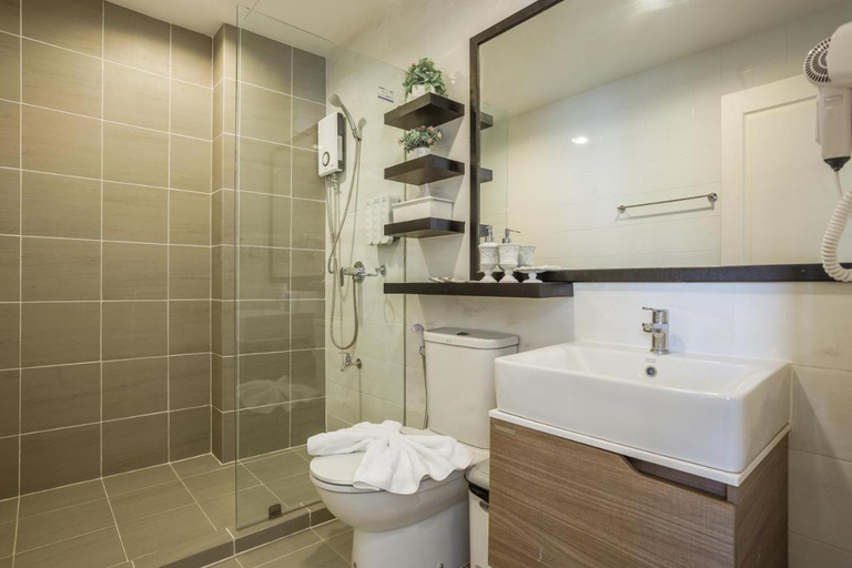 Bathroom 3, Courtyard khaoyai by August, Pak Chong