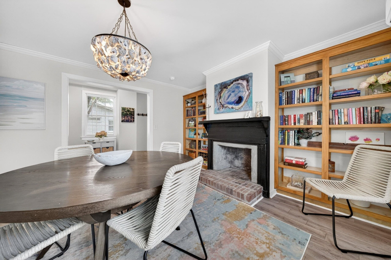 Interior 5, Kings On Queen Cottage 2 Bedroom Home, Georgetown