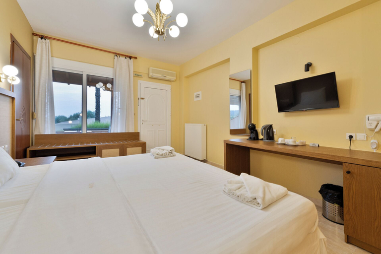 Bedroom 3, Kelyfos Hotel Bungalows and Suites, Central Macedonia