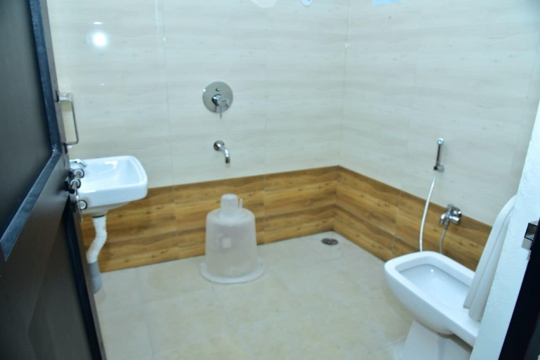 Bathroom, Wine and Dine Rooms, Chikmagalur
