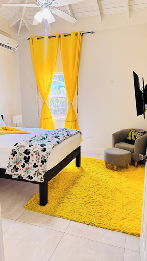 Room 5, Beyond Escape-solar-powered-3bdrm-near Ocho Rios