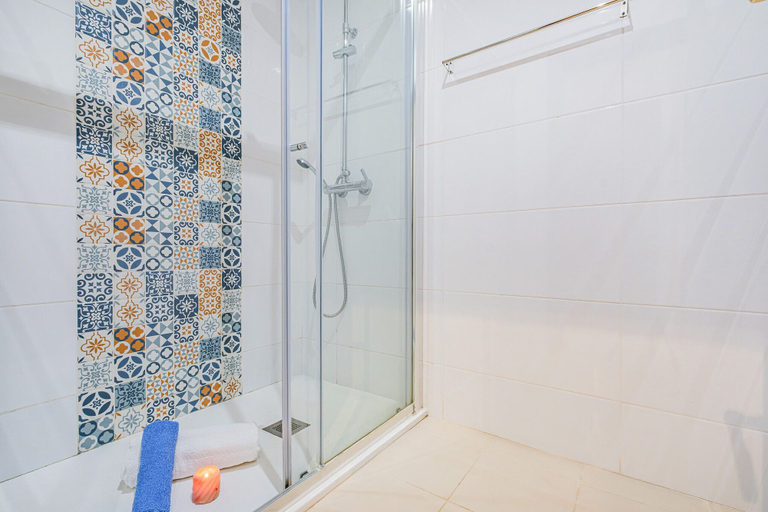 Bathroom 4, Villa Nespereira, Albufeira