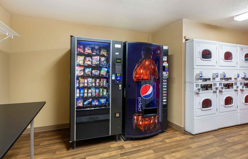 Food & Drinks 5, Extended Stay America Suites Cleveland Great Northern Mall, Cuyahoga
