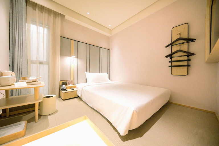 Bedroom 3, Ji Hotel Shanghai Bund Mid Shandong Road, Shanghai