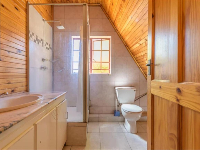 Bathroom, Royal Olympia Lodge, City of Johannesburg