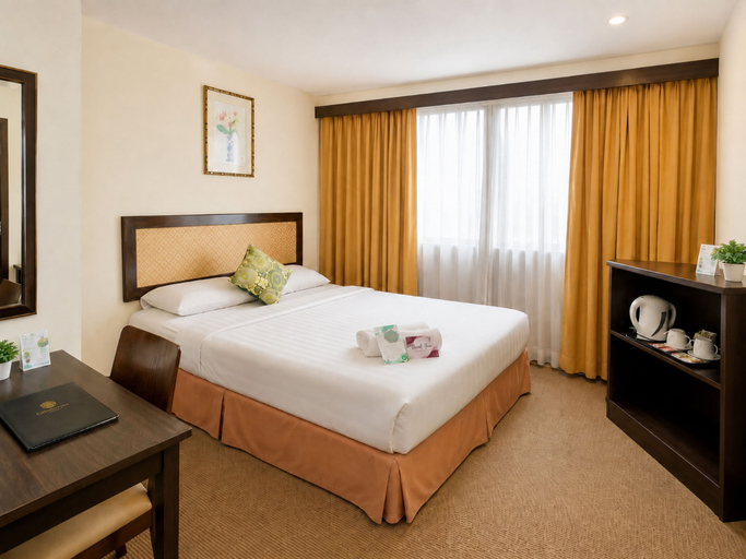 Bedroom 3, Royal Queenspark Hotel, Malacca City