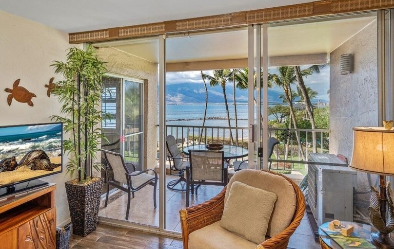 Living area 4, Menehune Shores, #308 2 Bedroom Condo, Maui