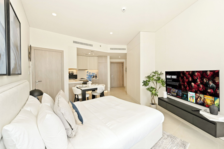 Room 4, Bloomfields Studio Condor Golf Links 18, Dubai