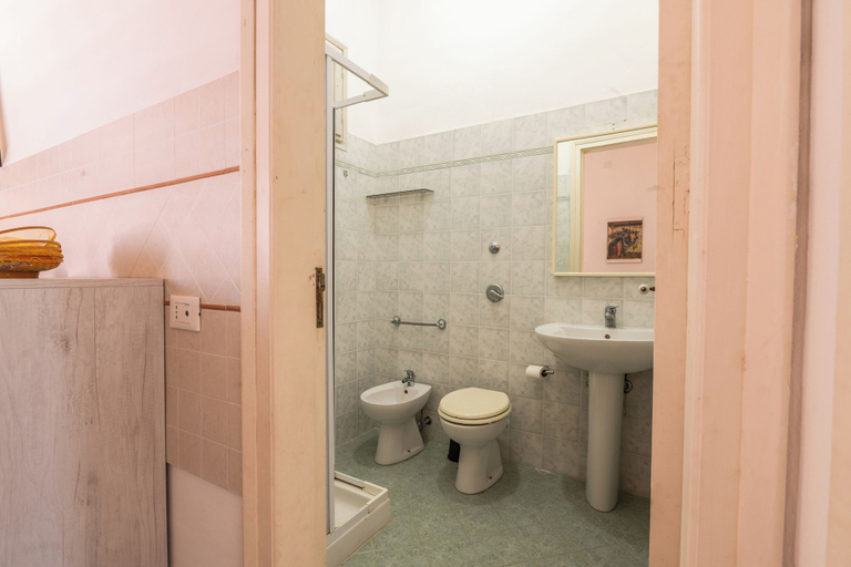 Bathroom 2, La Finestra sul Blu, Trapani