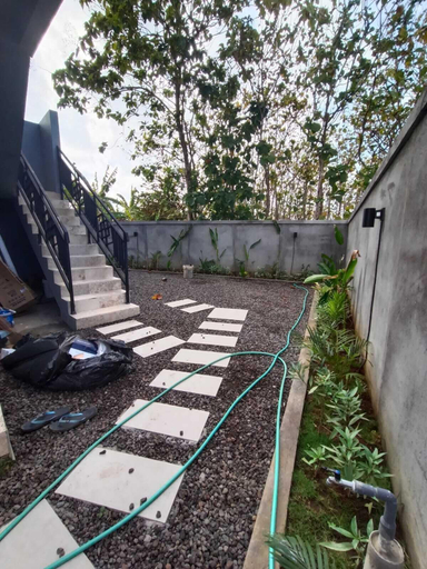 Property grounds 2, Cozzy Asih Guest House, Badung