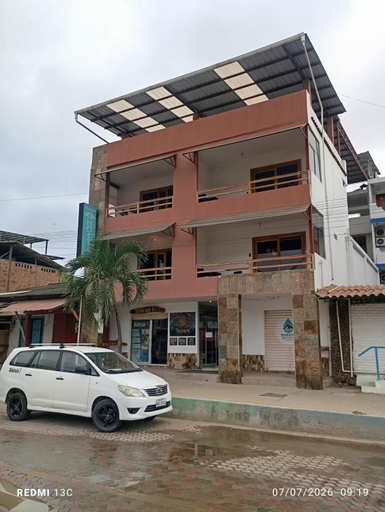 3, Yemaya hostal, Puerto López