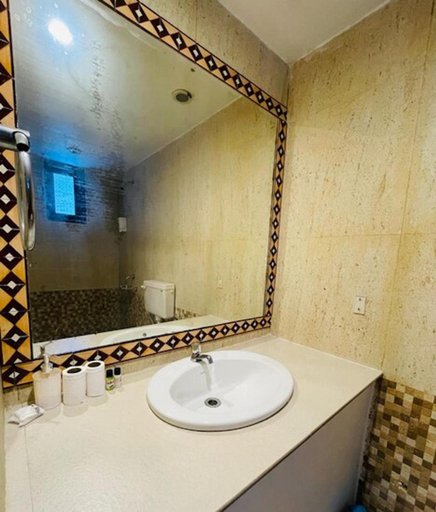 Bathroom 5, Nina's Aqua - Private Pool Villa & Plunge Pool Studios, Anjuna, North Goa