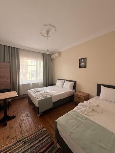 Room 4, walkabout apart, Fatih